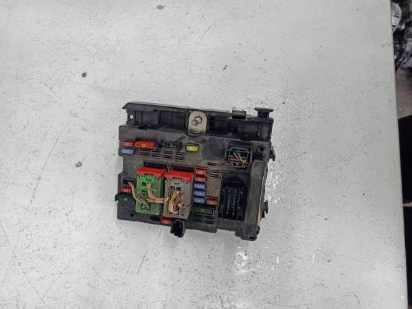 BOITIER ELECTRONIQUE CITROEN / PEUGEOT BSM-B2 - Vue 1